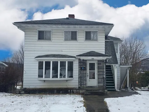 225 W 1st St, Corning, NY 14830