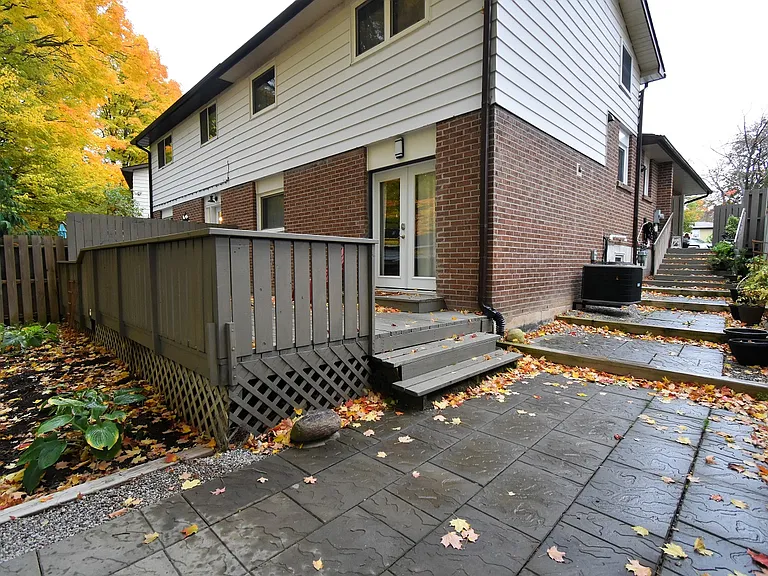 16 Woodgrove Ct — Photo 15