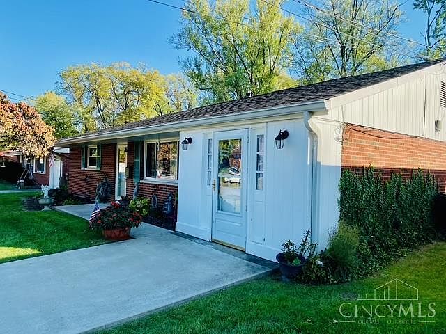 2983 Aries Ct, Cincinnati, OH 45251 | Zillow