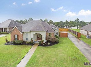 22637 Fairway View Dr, Zachary, LA 70791