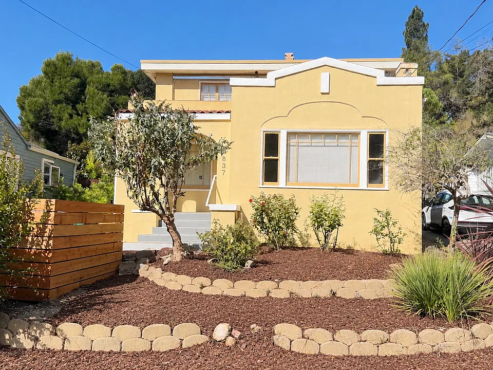 3837 Fruitvale Ave