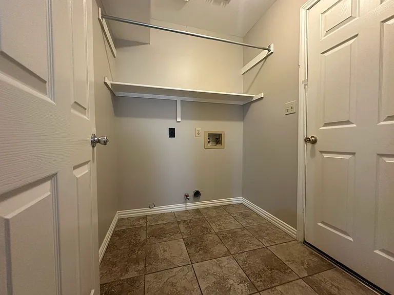 311 Eagle Point — Photo 13