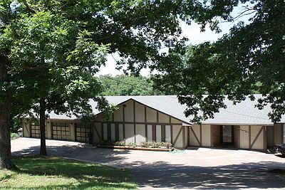 2nd image of 211 Winchester Point