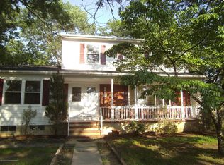 320 Lakeside Dr N, Forked River, NJ