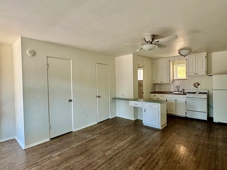 2456 S York St #2 — Photo 5