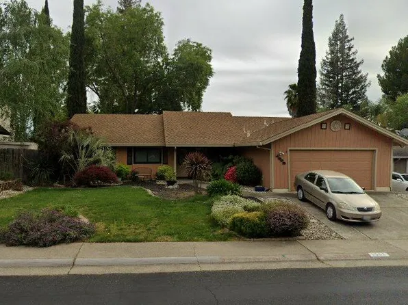 1902 McLaren Dr, Roseville, CA 95661