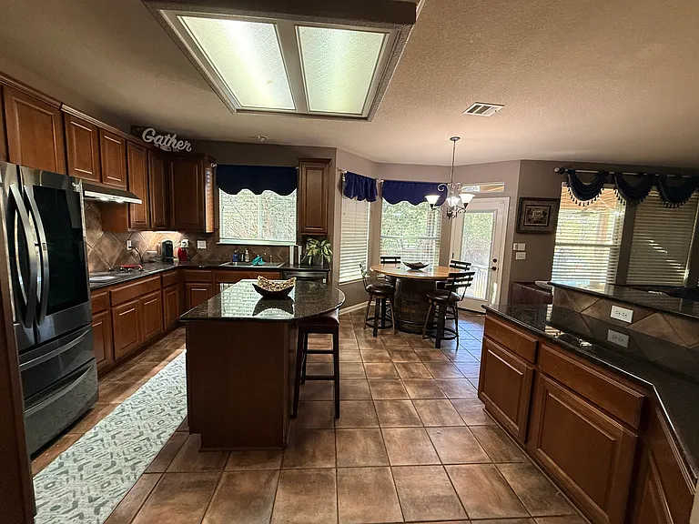 22211 Covella Ct — Photo 24