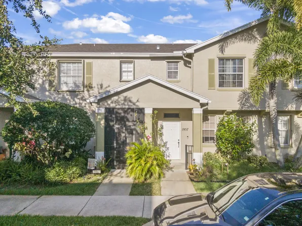 1957 SE Avon Park Drive, Port St Lucie, FL 34952