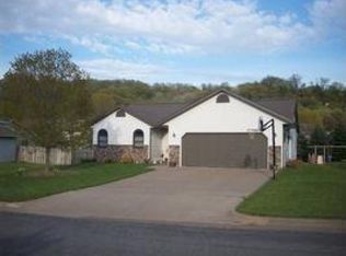 1929 Pinecrest Ave, Holmen, WI 54636