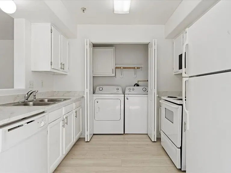 6405D Chapel Hill Blvd #D202 — Photo 9