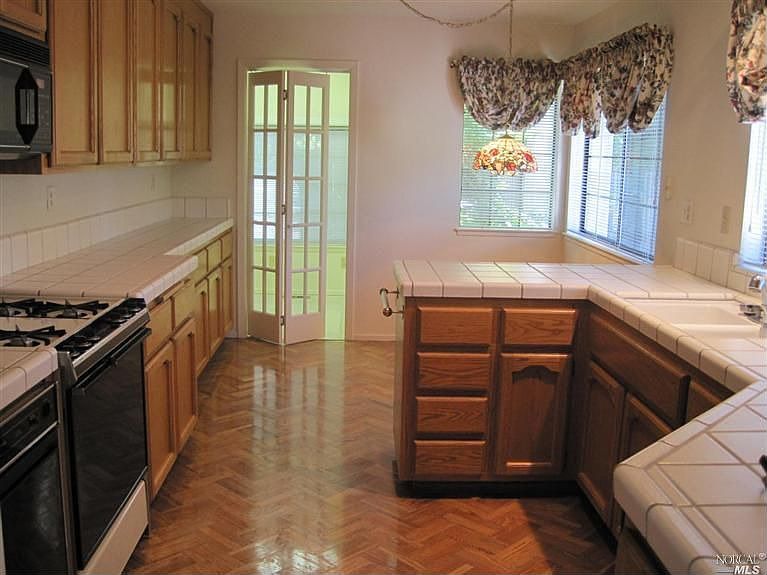 1st image of 29 Saint Mathew Ct