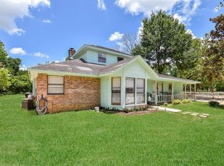 37702 Broncho Rd, Wallis, TX 77485