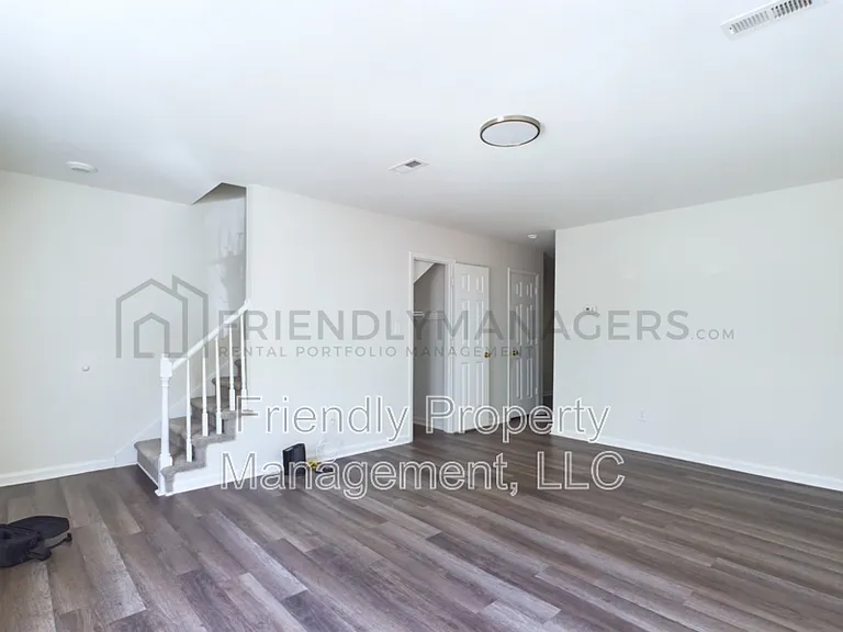 4071 Greene Haven Dr #136 — Photo 2