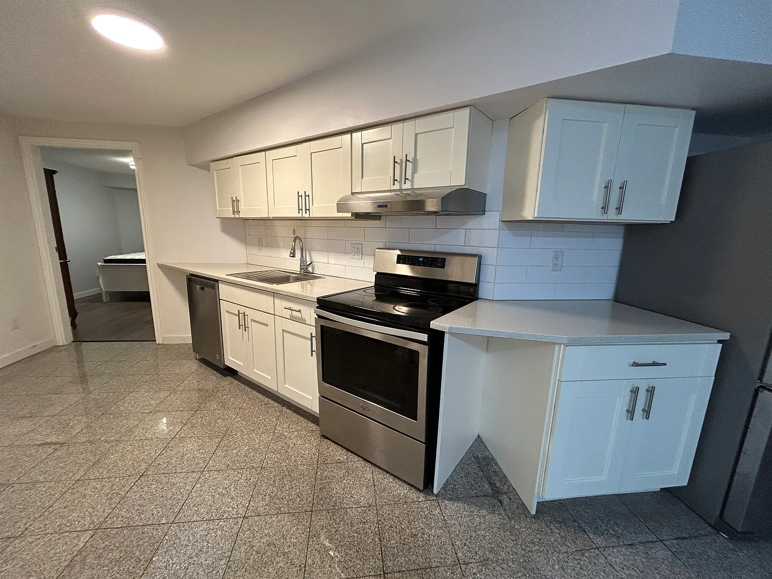 Northcrest Dr, Surrey — Photo 3