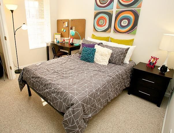 2nd image of 604 Fulton St APT 1A