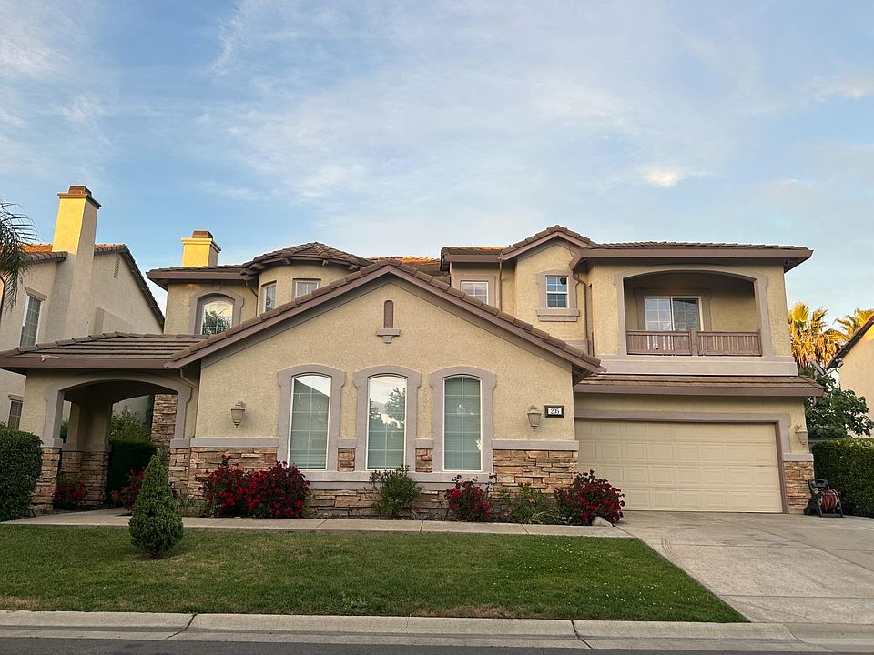 1st image of 205 Hawkcrest Cir
