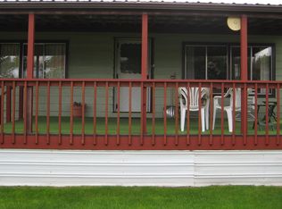 1419 N Aladdin Rd, Greenacres, WA 99016