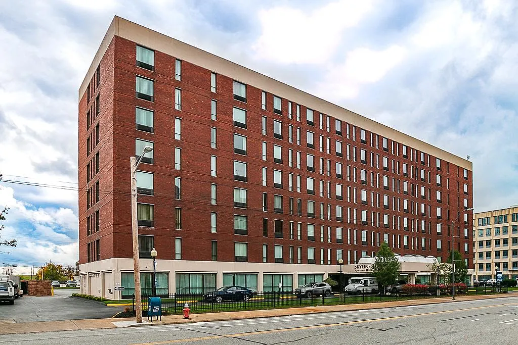 Skyline Tower Senior Apartments — Photo 1
