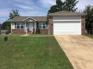 21 Lewis T Brantley Dr, Jackson, TN 38301