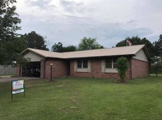 1501 Arthur St, Idabel, OK 74745