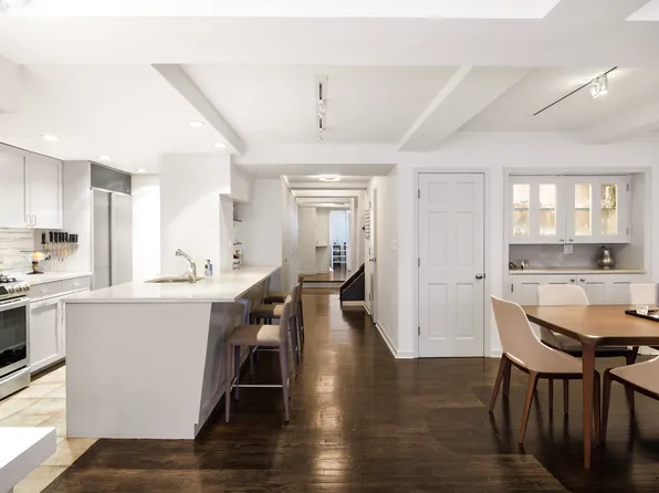 176 Broadway image 4 of 10