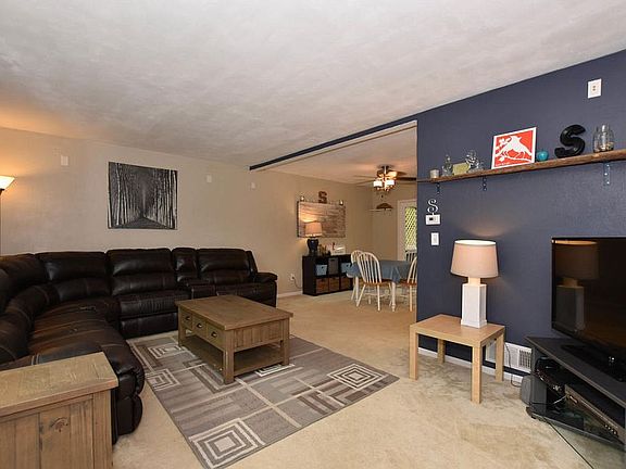 4th image of 8555 S 15th Ave