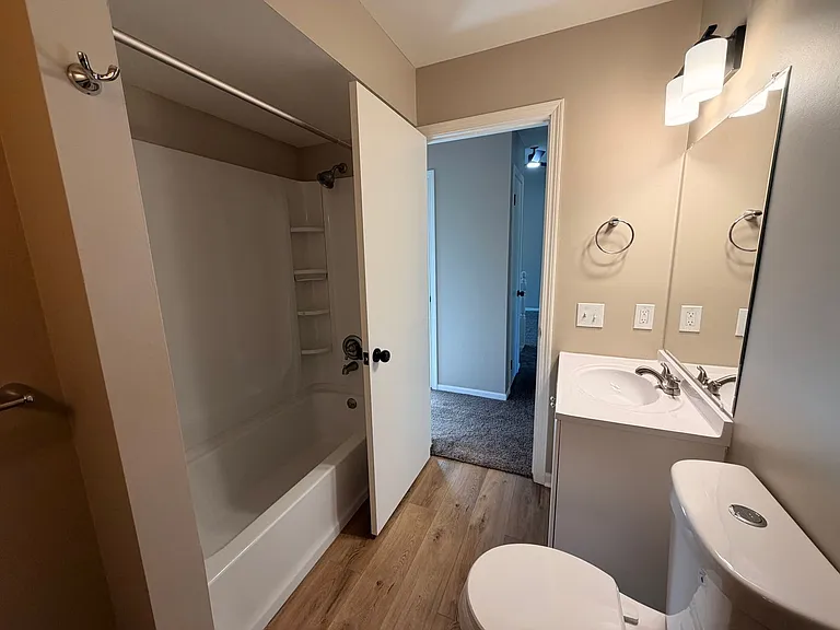 6672 Pleasantview St NE — Photo 12