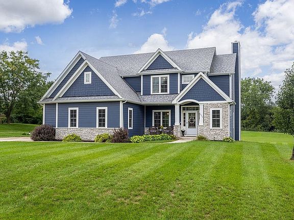 2nd image of W4654 Pebble Dr