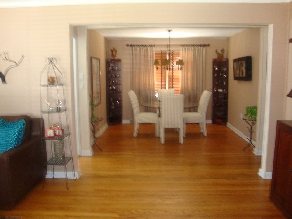 Spacious Dining Room