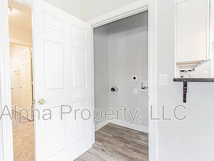 7 Highlawn Ave — Photo 11