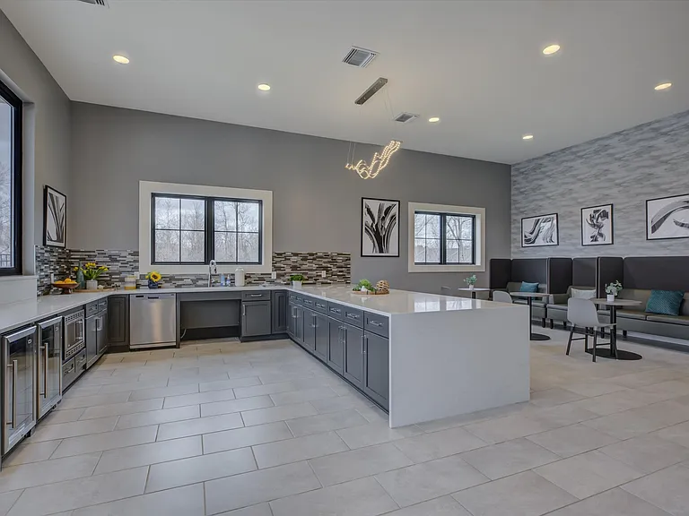 6377 Ashton Park Dr — Photo 55