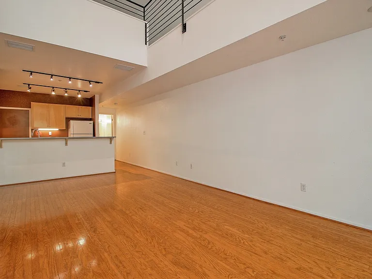 400 N 1st St #112 — Photo 10
