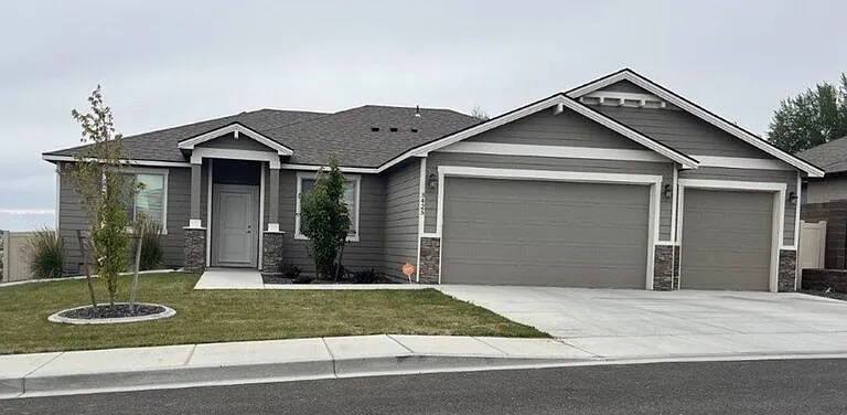 3425 S Van Buren St — Photo 1