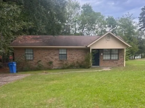 702 Hackney St, Lufkin, TX 75904