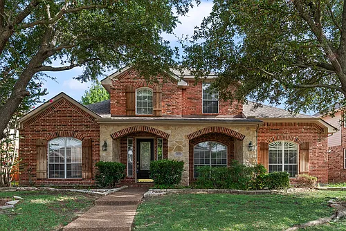 3104 Angus Dr Photo 1