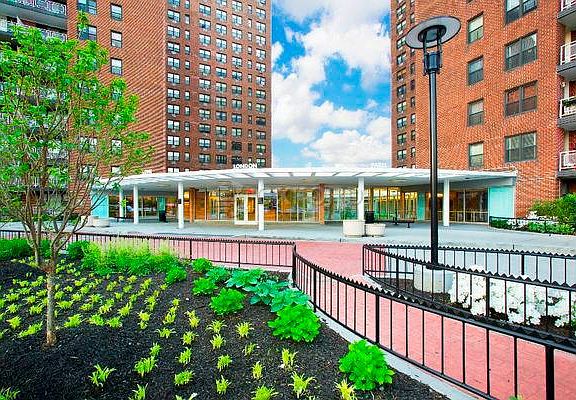 4th image of 9610 57th Ave APT 11L