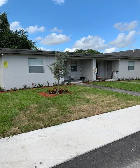 5819 Polk St — Photo 26