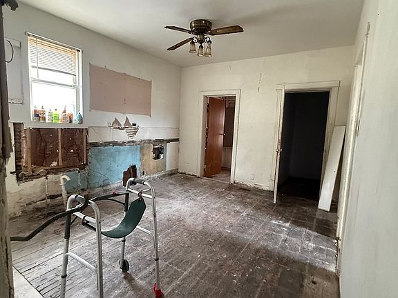 3rd image of 6526 S Hoyne Ave