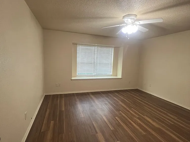 1406 Chapel Downs Rd — Photo 5