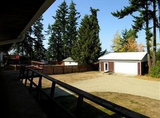 1260 Highland Dr, Oak Harbor, WA 98277