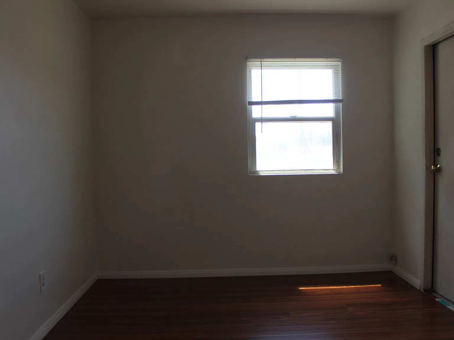 2 bed, 750 sqft, $2,400 — Photo 3
