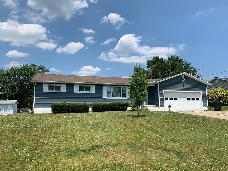 1st image of 1587 Pear Pl