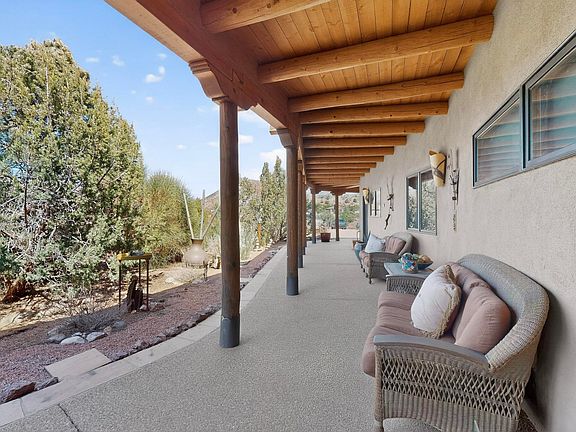 5th image of 740 Culebra Rd