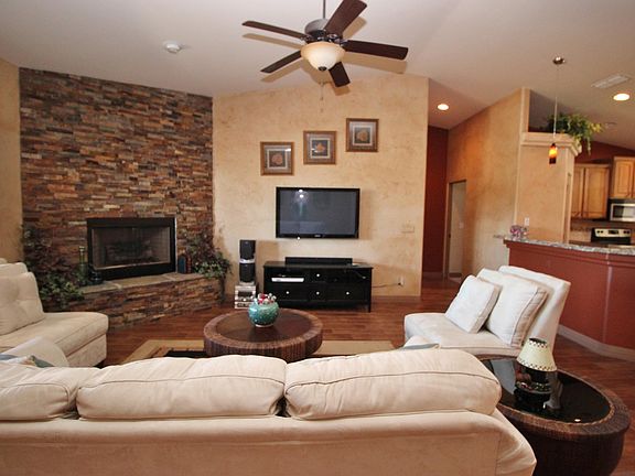 2nd image of 1712 Palo Verde Blvd
