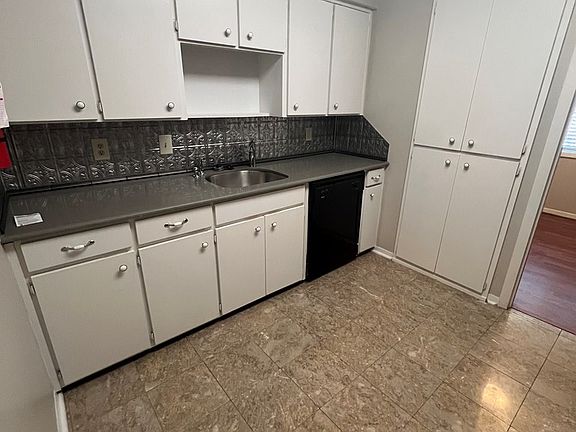 3rd image of 4312 Old Macon Rd APT 54