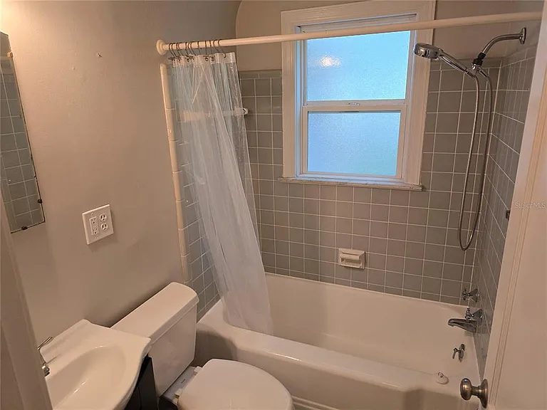 1001 W Beacon Ave — Photo 13