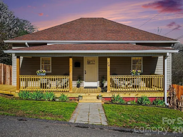 28 2nd St, Cramerton, NC 28032