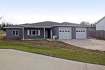 110 Court St photo 1