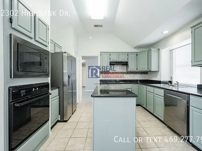 2302 Highbank Dr — Photo 12