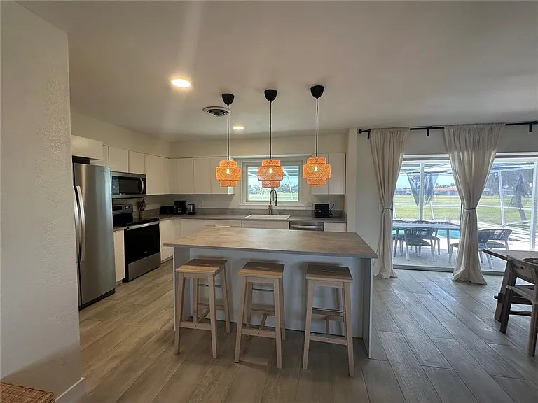 65 Oakland Hills Pl — Photo 6